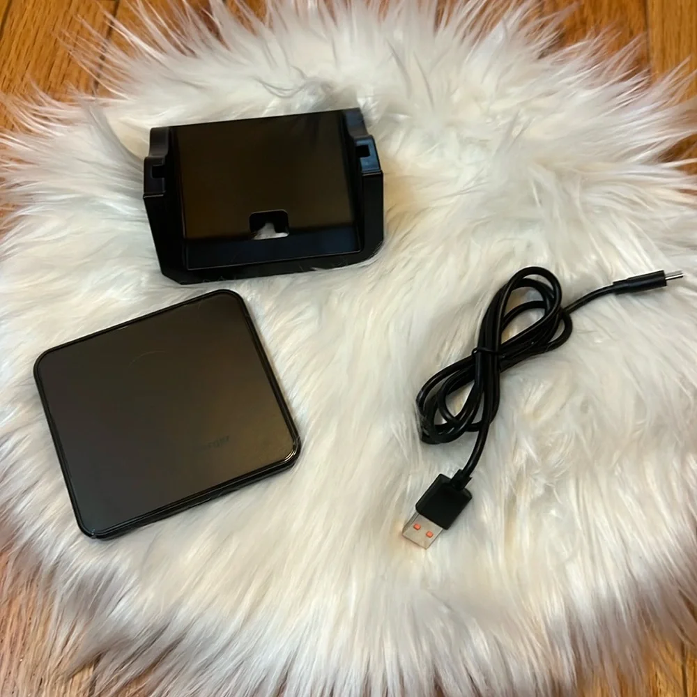 NEW😊 Fast Wireless Charging Stand For iPhone & For SamSung
